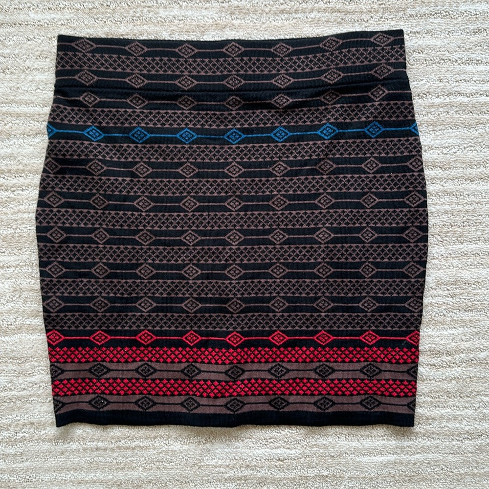 Krimson Klover Merino Wool Mini Sweater Skirt Black Brown Red Size Small